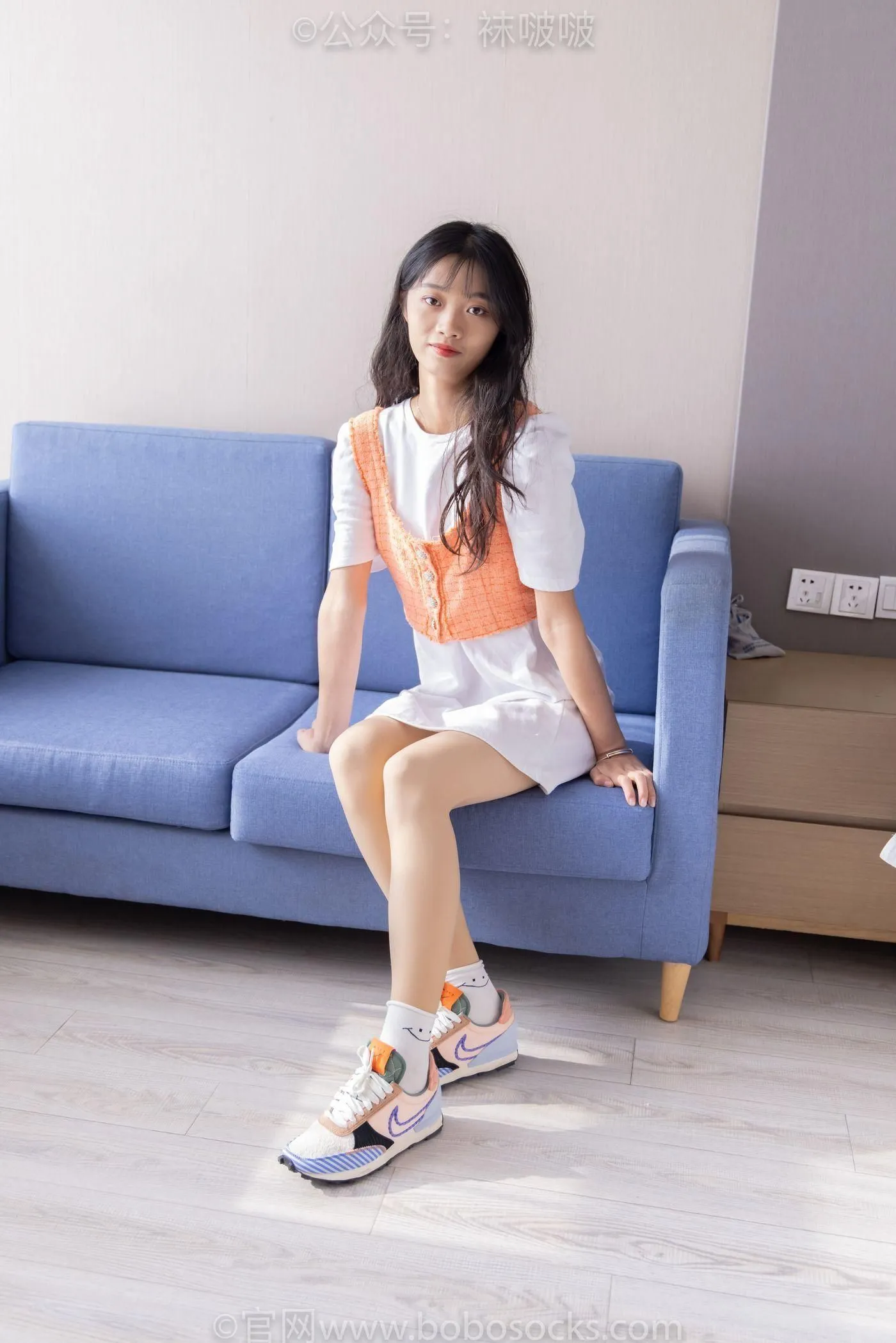 [BoBoSocks袜啵啵]NO.062 涵涵-运动鞋、白棉袜、厚肉丝 [145P]插图6